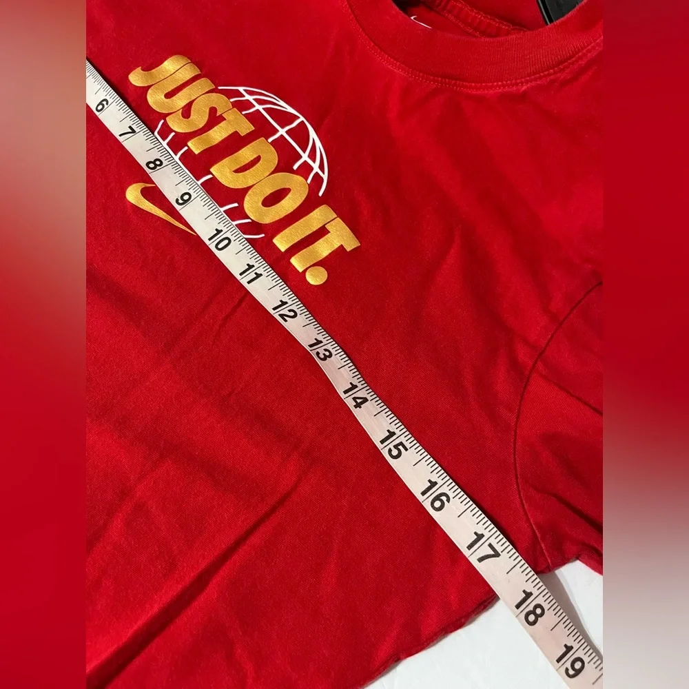 Nike Just‎ Do It Logo T Shirt Kids XL Red Gold Foil Graphic Short Sleeve Tee
